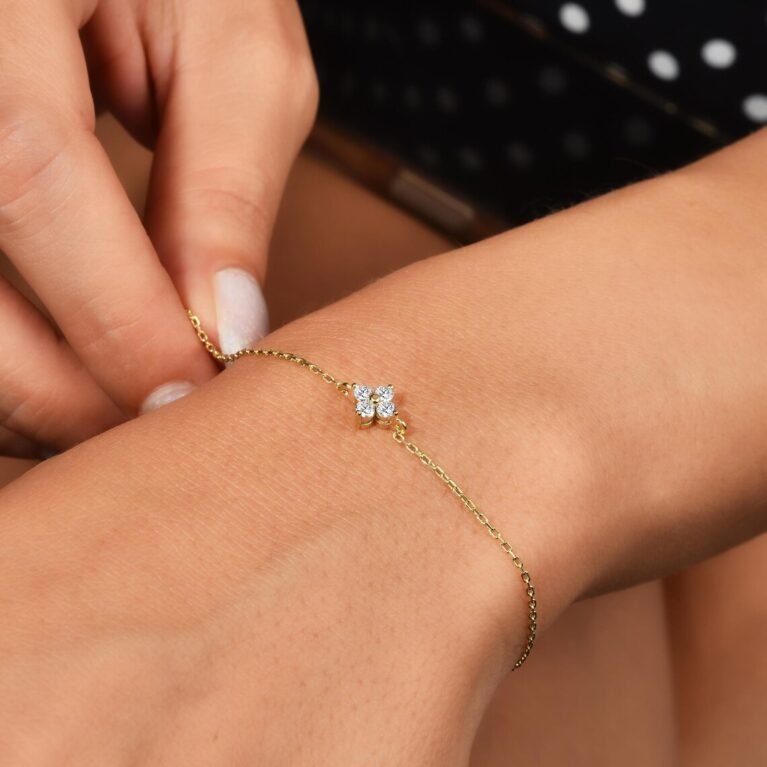 Four Leaf Clover Diamond Bracelet, Diamond Clover Chain Bracelet with 14K Solid Gold, Diamond Cluster Bracelet, Diamond Flower Bracelet