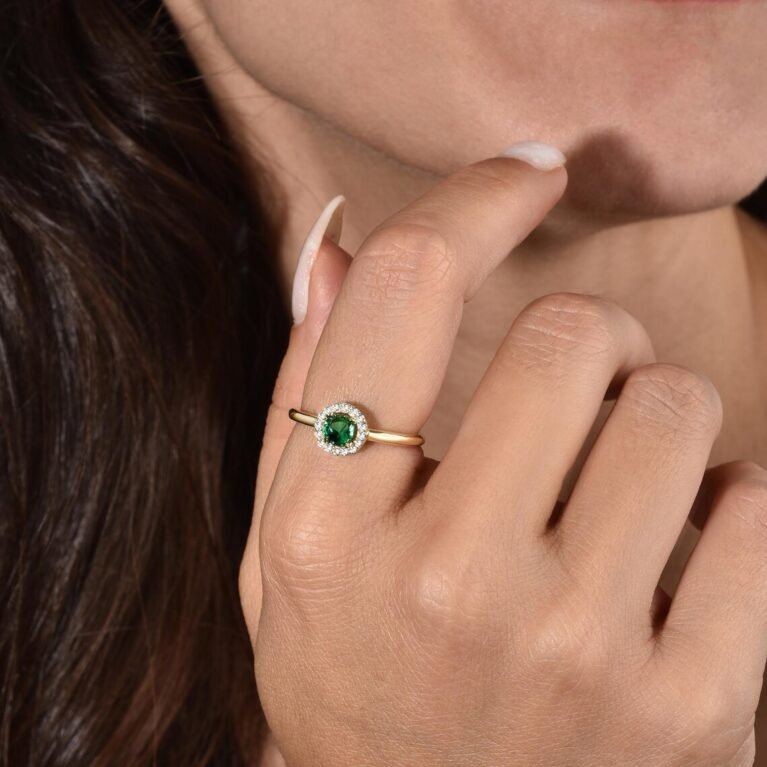 14K Real Solid Gold Emerald and Diamond Anturage Ring